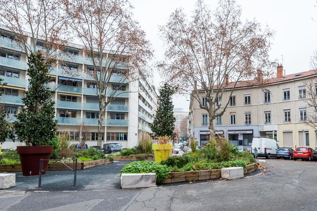 Les Studios De La Place Лион Стая снимка