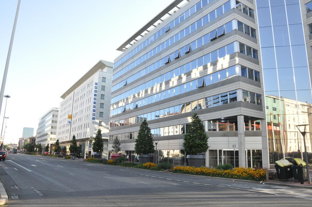 Les Studios De La Place Лион Екстериор снимка