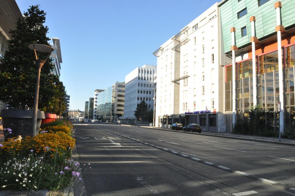 Les Studios De La Place Лион Екстериор снимка